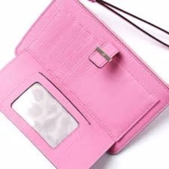 Kate Spade cedar street Karolina wristlet - Picture 4 of 4